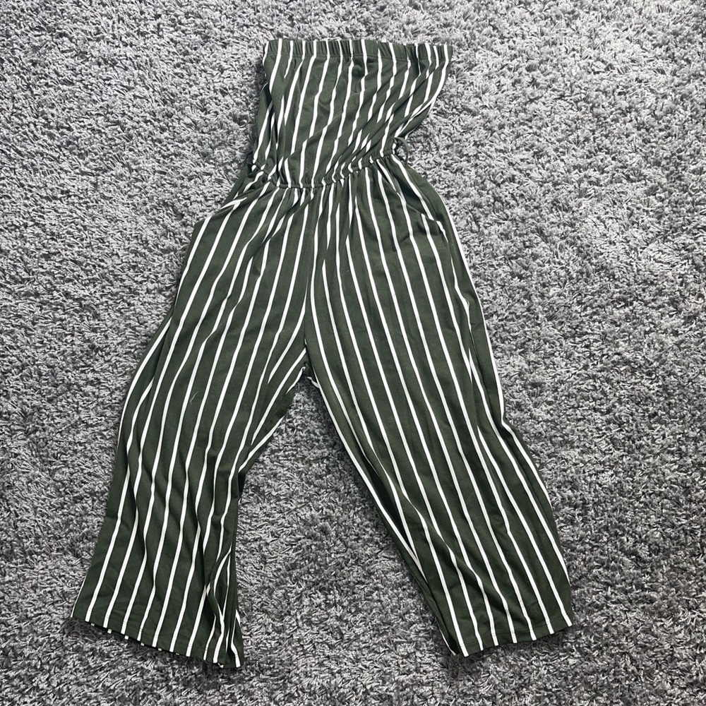 Loose romper with flare legs